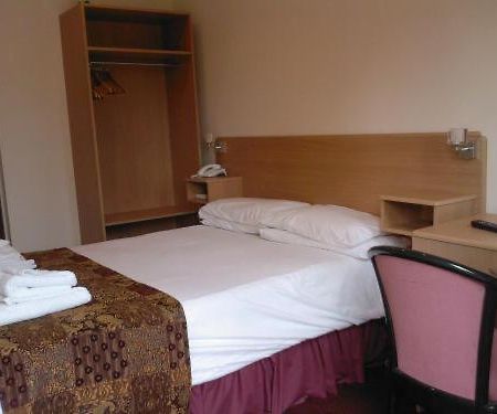Heath Lodge Hotel Nr Nec Бікенхіл Номер фото